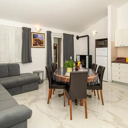 Canolle Istria Villa *